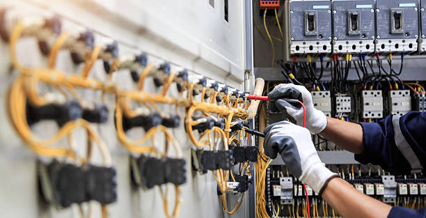 Professional Electrician technician working in St. Charles, IL